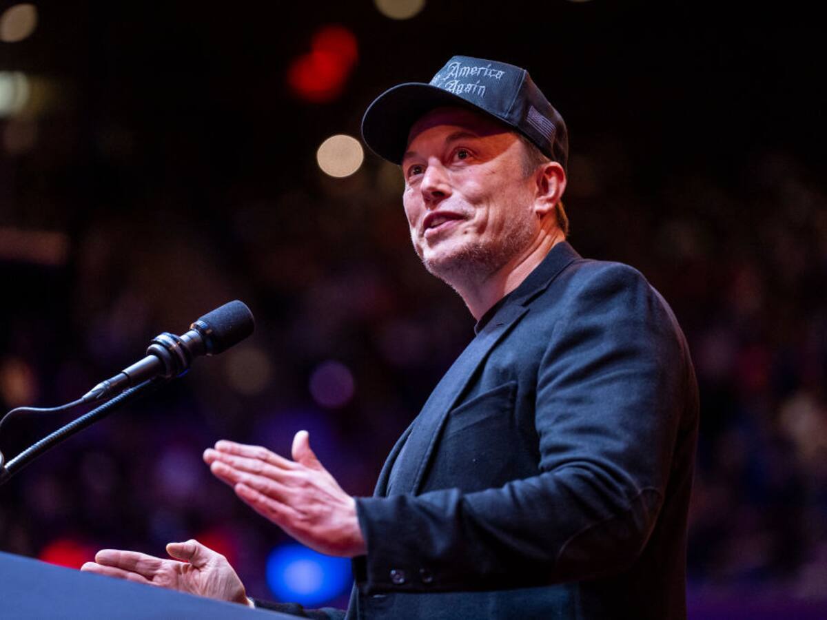Bruselas insiste en imponer una multa a Elon Musk tras la victoria de Donald Trump