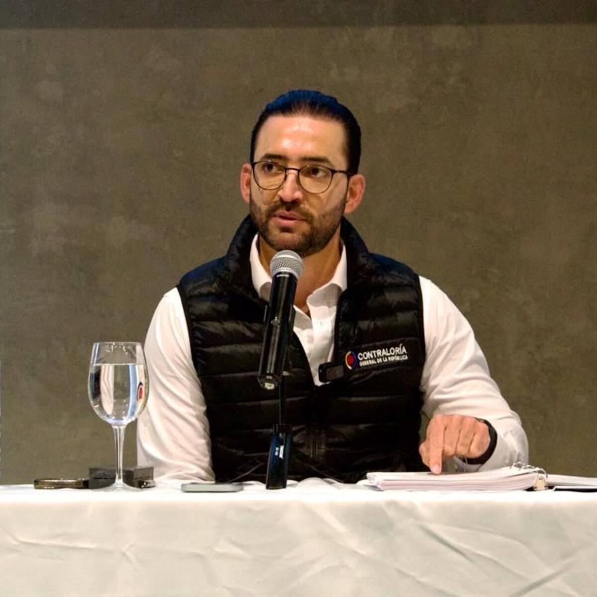 Contralor sobre jet de lujo de Policía: “No hay daño fiscal, pero debe investigarse”