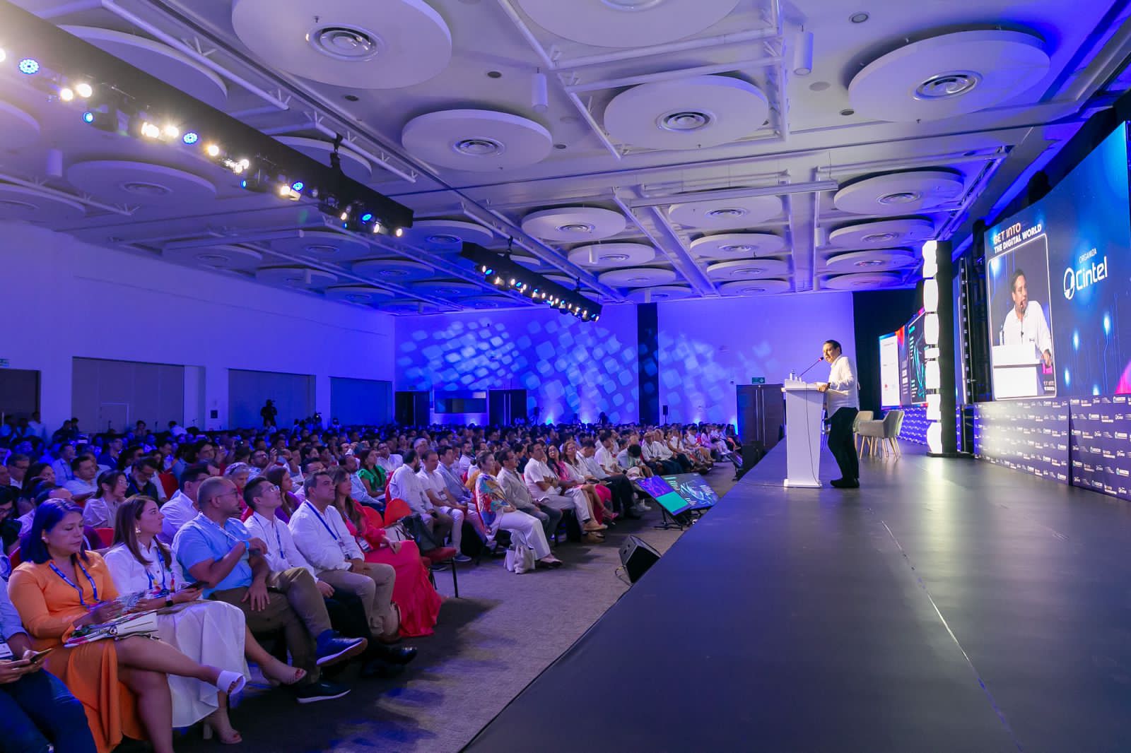 Andicom 2023: MinTic presente con su compromiso con la conectividad y tecnología