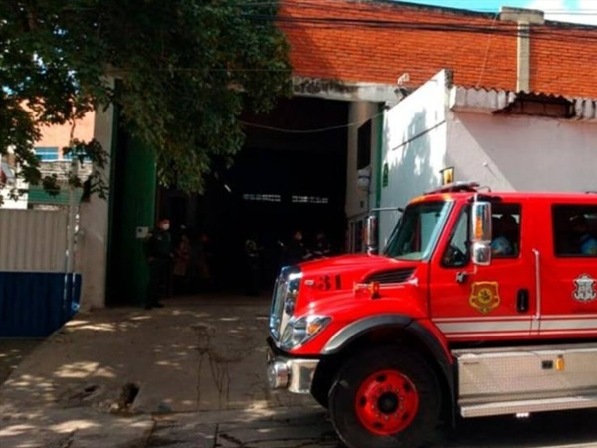 Explosión al interior de una bodega deja un herido en Barranquilla