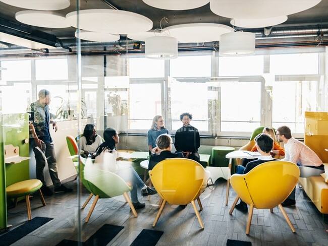 Varias empresas continúen buscando personal para vincular de manera inmediata. Foto: Getty Images