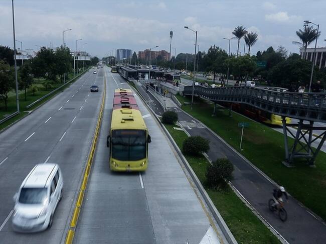 El Gobierno hizo recomendaciones a conductores exentos del aislamiento preventivo. Foto: Colprensa