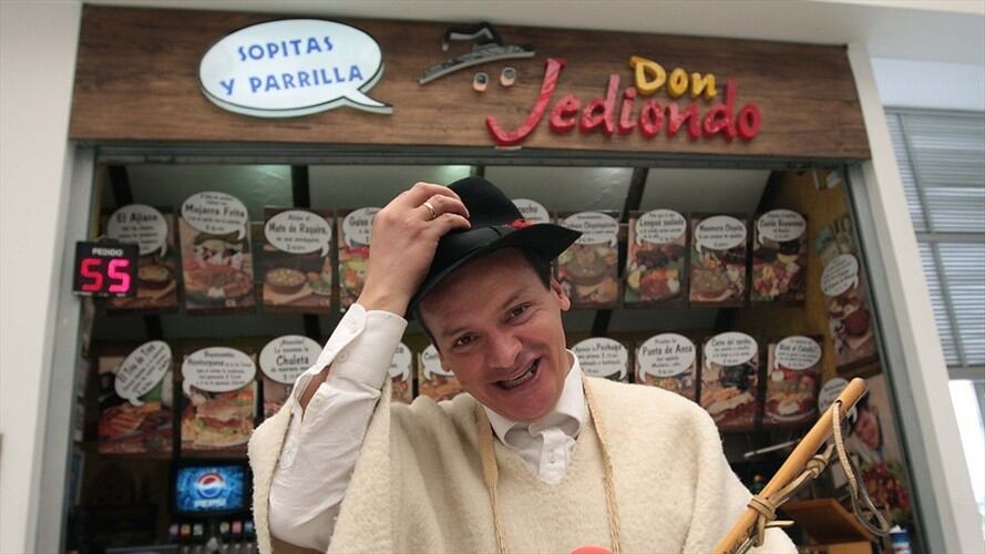 Desde el año 2013 hasta la fecha al realizar el análisis punto a punto se ha comprobado que hay una disminución del ingreso promedio por local. Foto: Colprensa