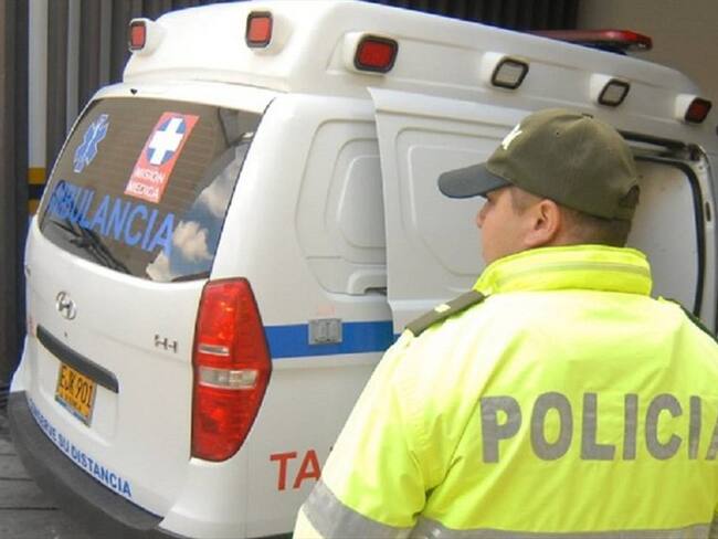 Hostigamientos contra la fuerza pública dejan un policía herido. Foto: Colprensa