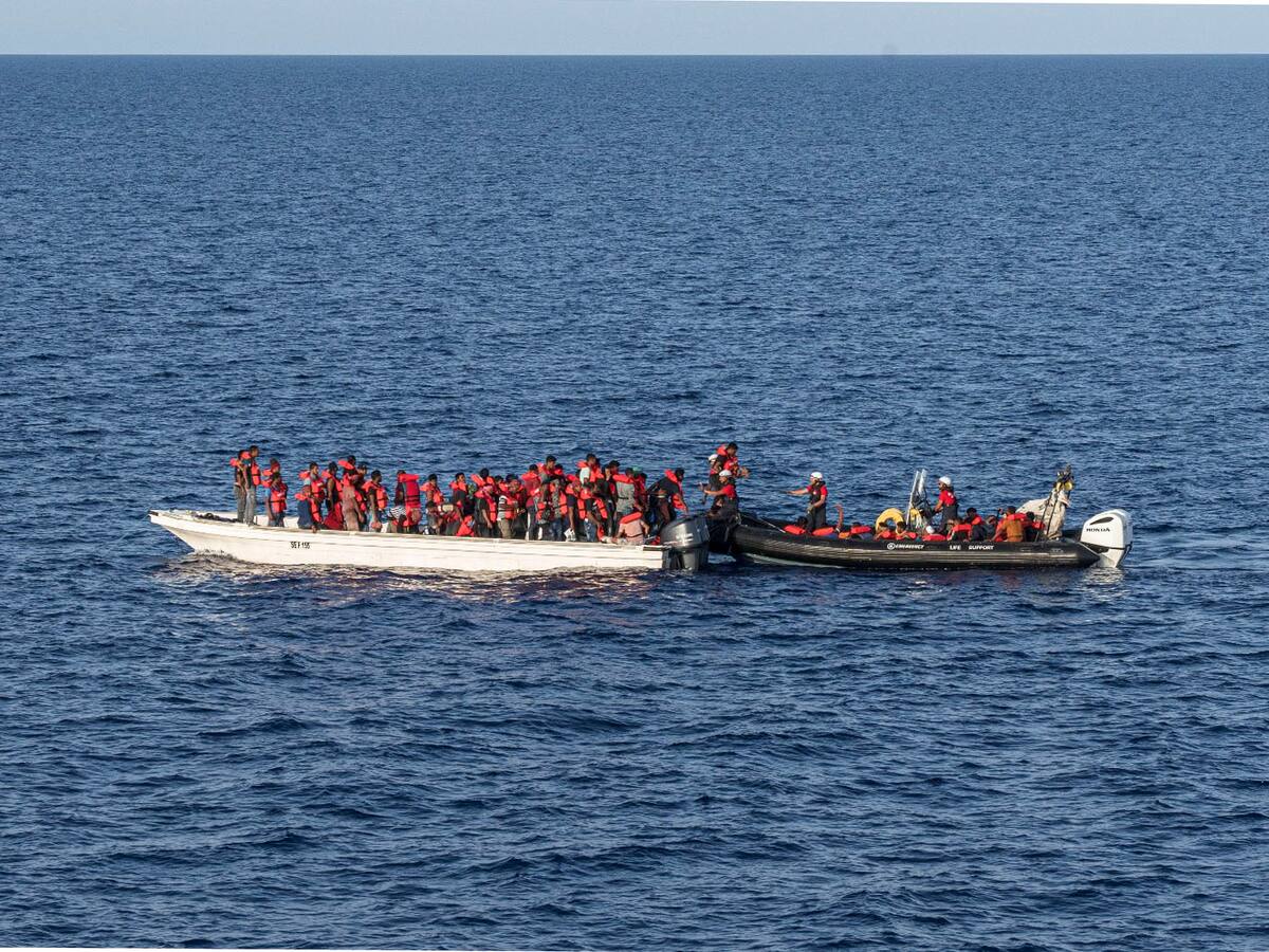 Barco de Médicos Sin Fronteras rescató a 191 inmigrantes en el Mediterráneo