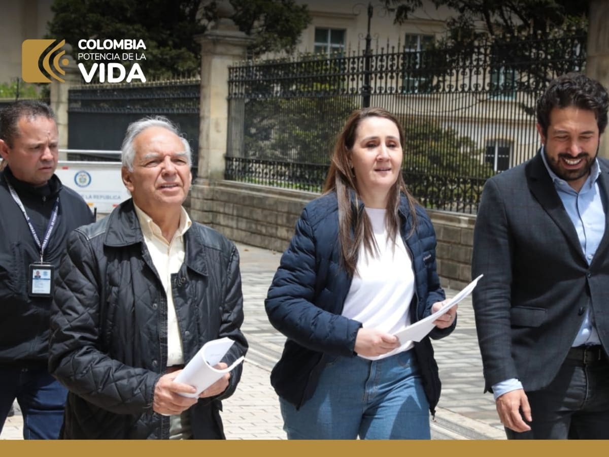 Gobierno radica Presupuesto General para 2024 por $502 billones