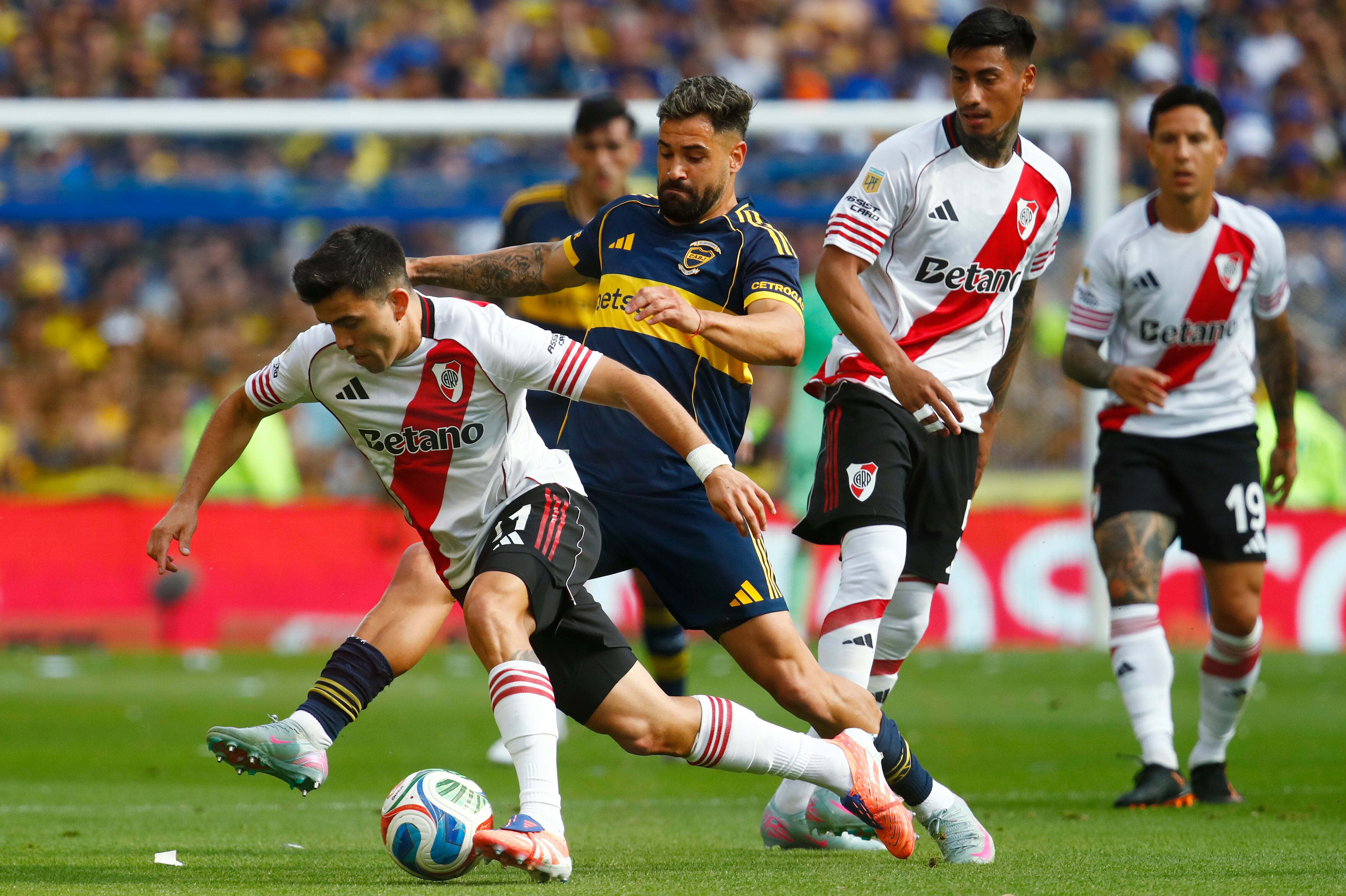 Boca Juniors y River Plate. Foto: Marcos Brindicci/Getty Images)