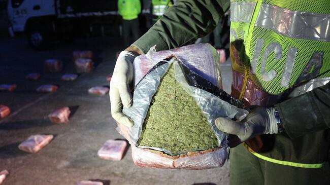 Estos elementos, identificados como marihuana, tenían un peso bruto de 110 kilogramos. Foto: Policía Nacional