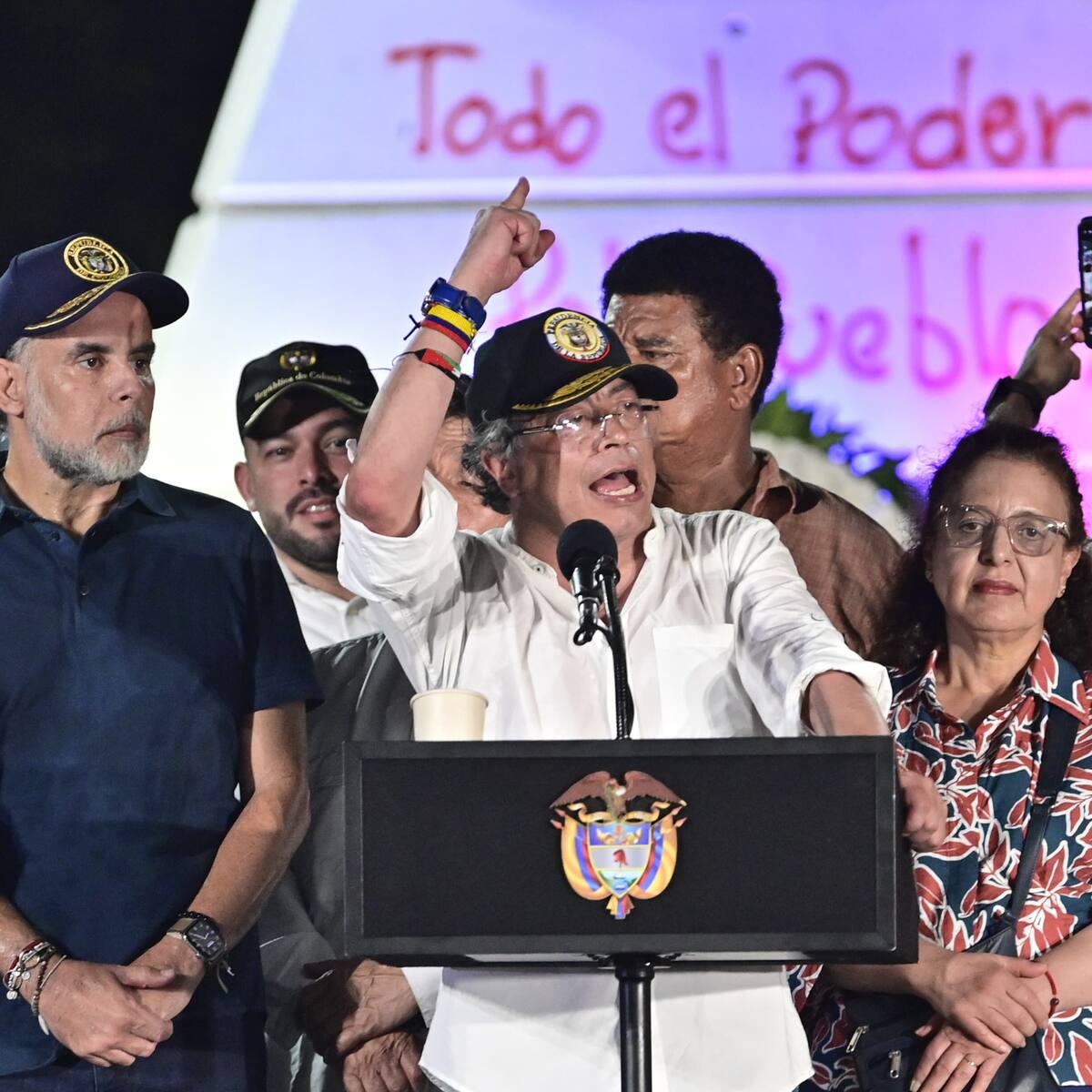 “No me sueño reelegido y no quiero volverme drogadicto del poder”: presidente Petro