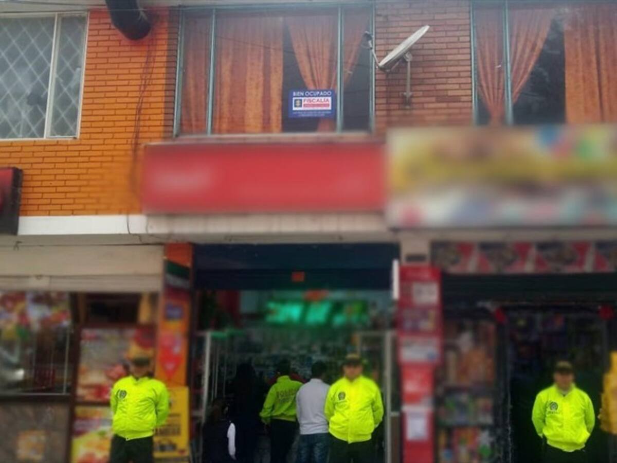 Golpe a locales de venta ilegal de celulares en Colombia