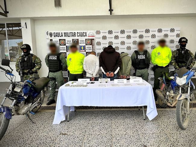 Los capturados quedaron a disposición de la autoridad competente. Crédito: Policía Popayán.