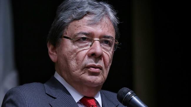 El Ministro de Defensa, Carlos Holmes Trujillo, entregó un balance de las acciones de la Fuerza Pública en materia de seguridad, en medio de las medidas adoptadas por el Gobierno.. Foto: Colprensa