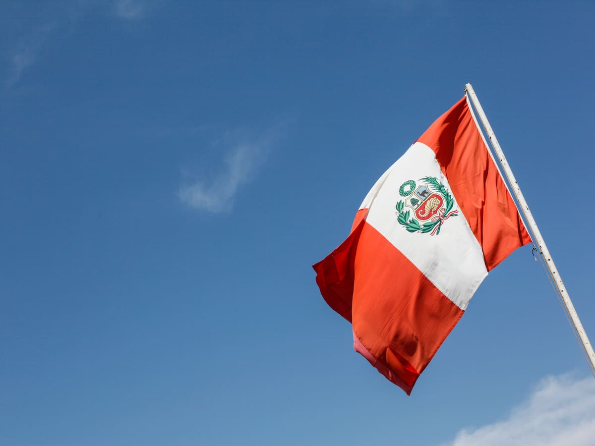 Congreso de Perú aprobó amnistía a militares y policías denunciados en conflicto interno