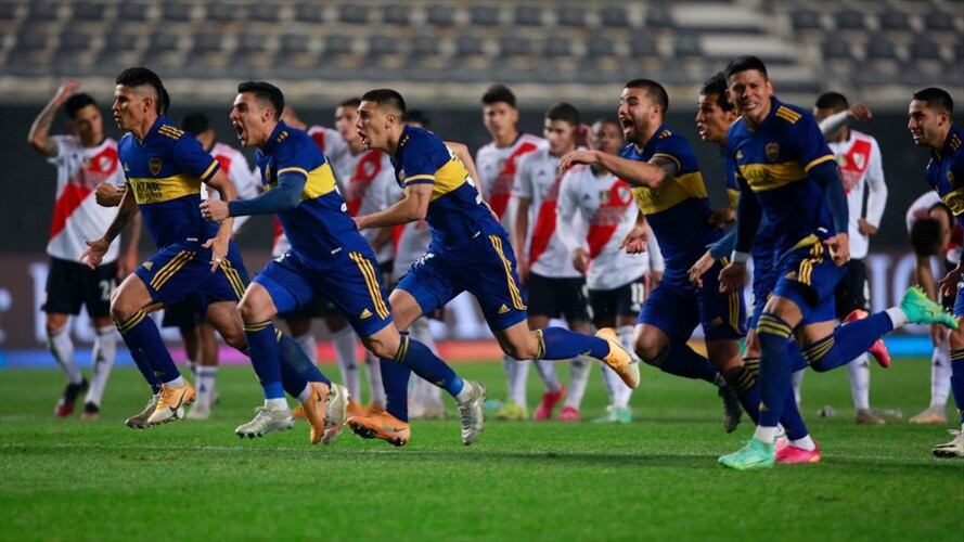 Jugadores de Boca Juniors celebran su victoria ante River Plate. Foto: Getty Images