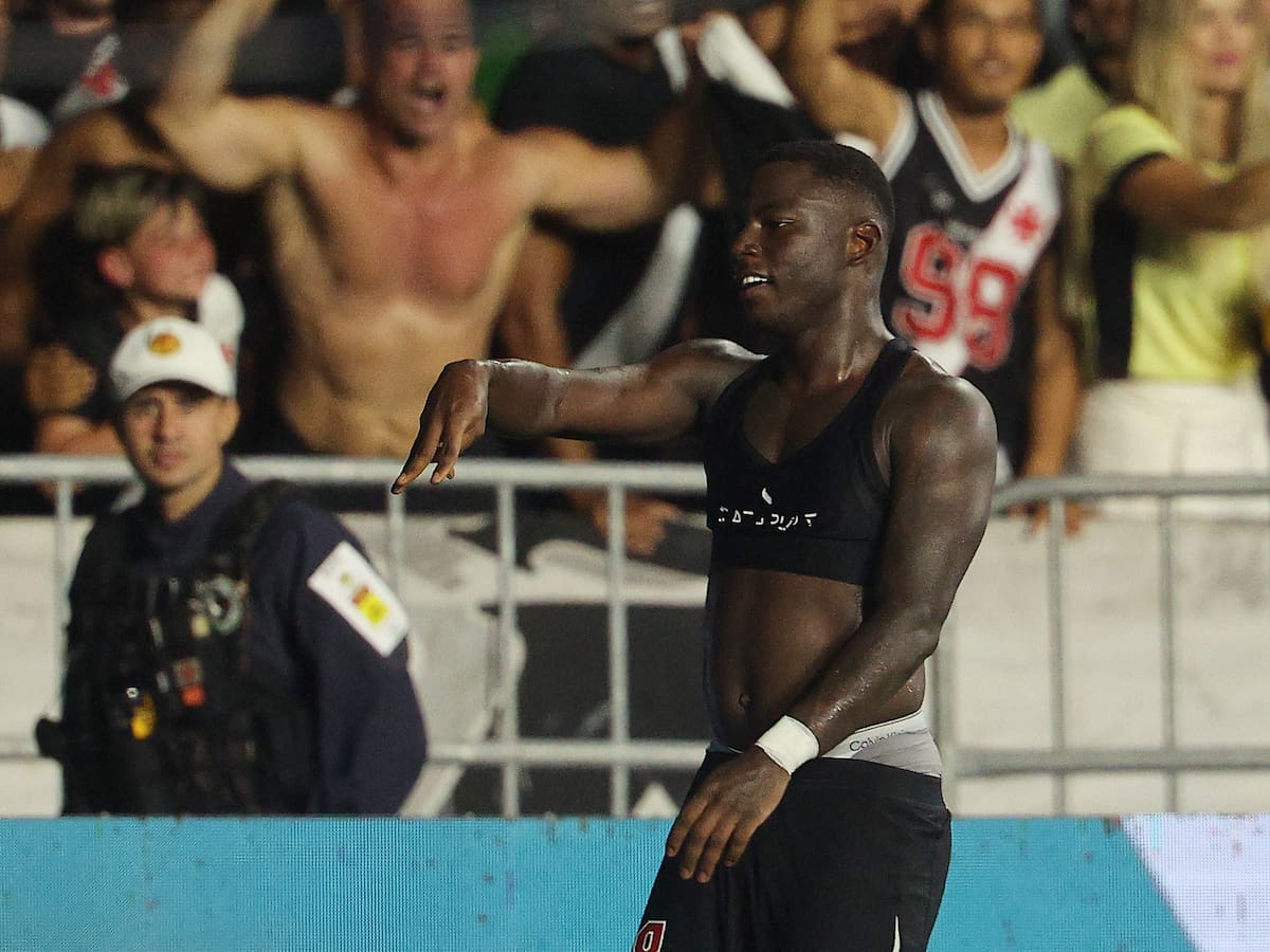 Doblete de Marino Hinestroza para alejar del descenso a Vasco da Gama: vea sus goles a Corinthians