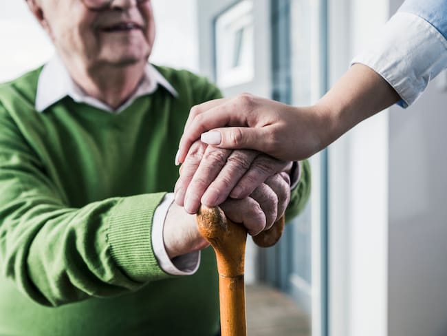 ¿Cómo escoger el mejor hogar geriátrico para un familiar?