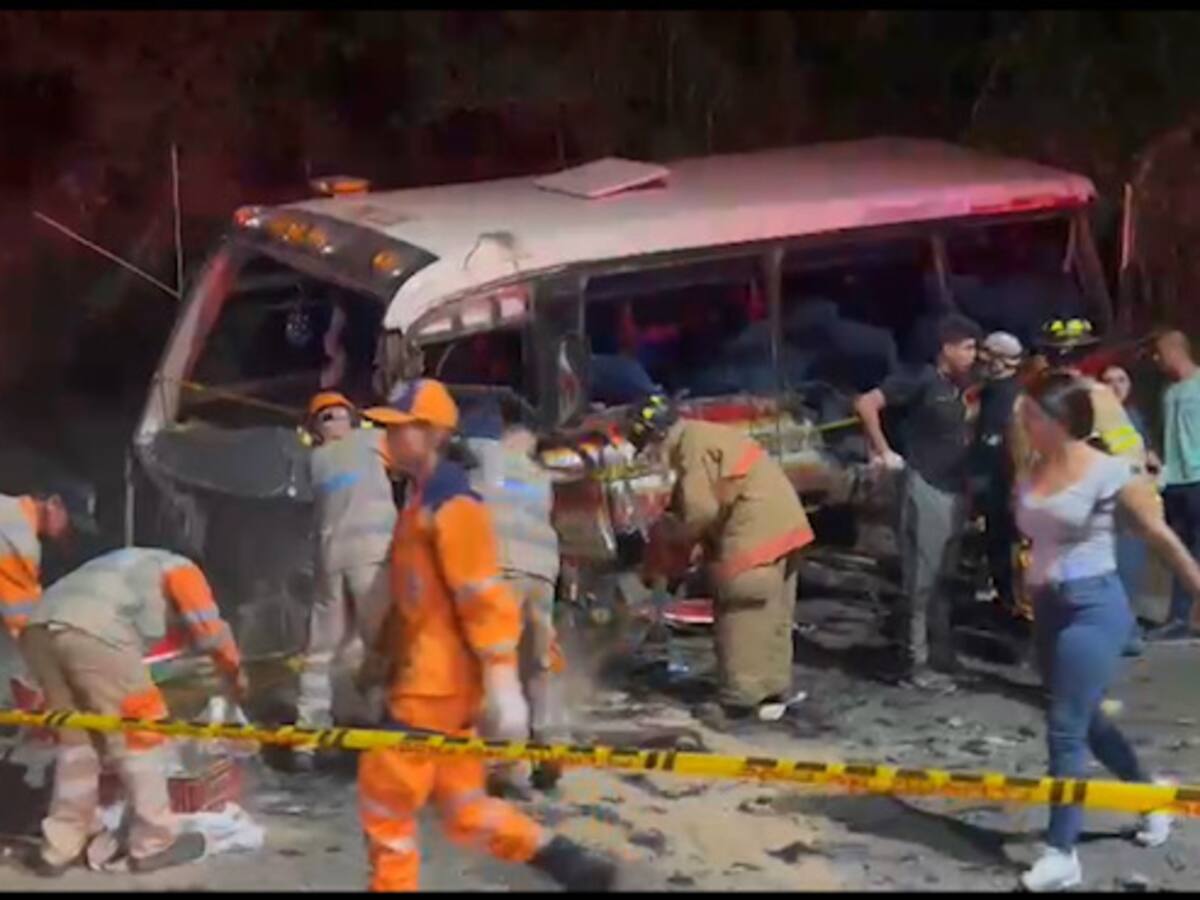 Accidente en la Autopista Medellín-Bogotá deja varios muertos