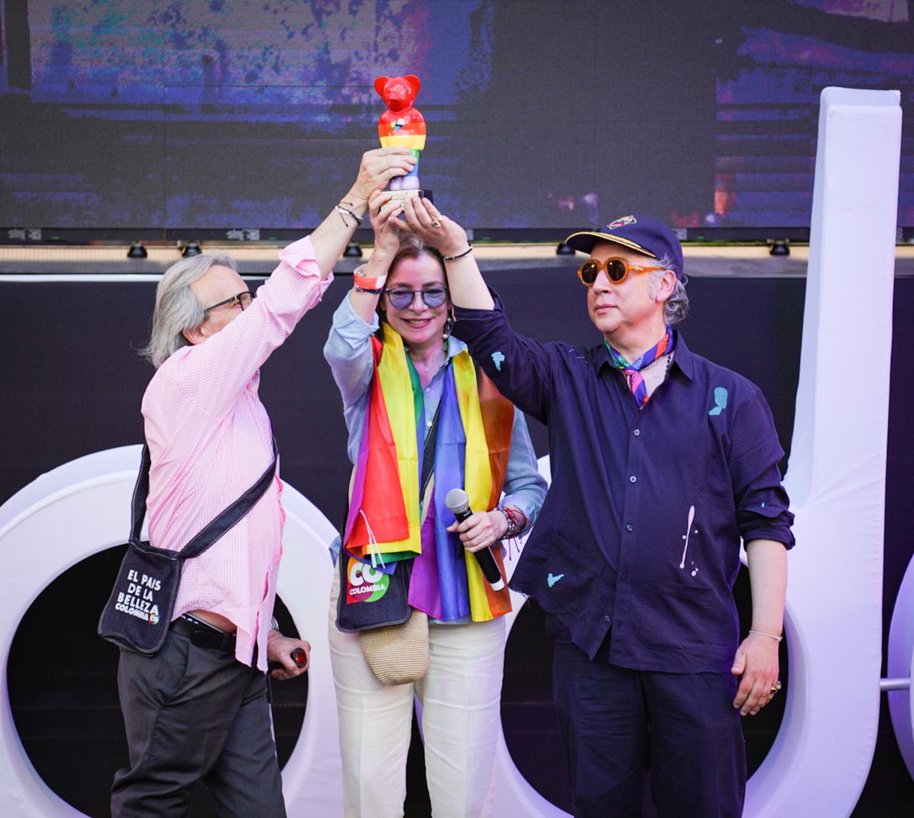 El Premio MADO ha sido entregado a artistas como Alaska, Kylie Minogue, Rafaela Carrá o Paloma San Basilio. | Foto: Cortesía