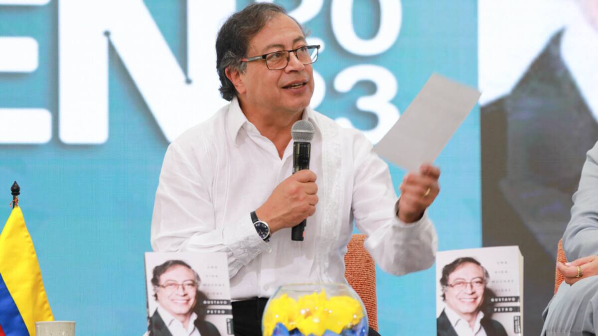 Encuesta de Casa de Nariño: 45% de colombianos aprueba gestión de Petro; 46% desaprueba