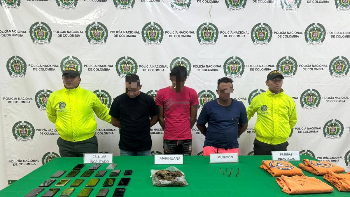 Tres presuntos fleteros vestidos de Defensa Civil hurtaron 22 millones en Santa Marta