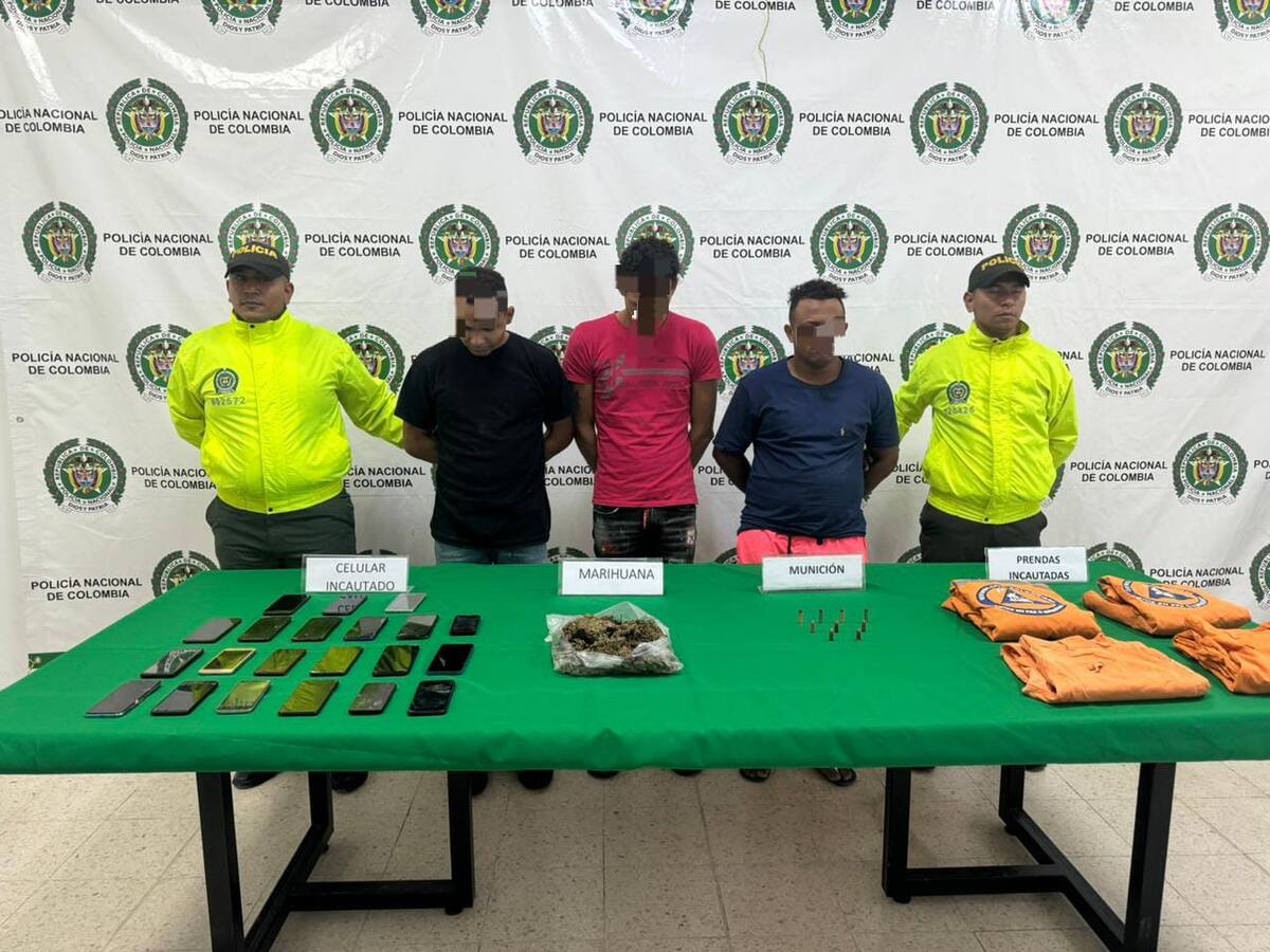 Tres presuntos fleteros vestidos de Defensa Civil hurtaron 22 millones en Santa Marta