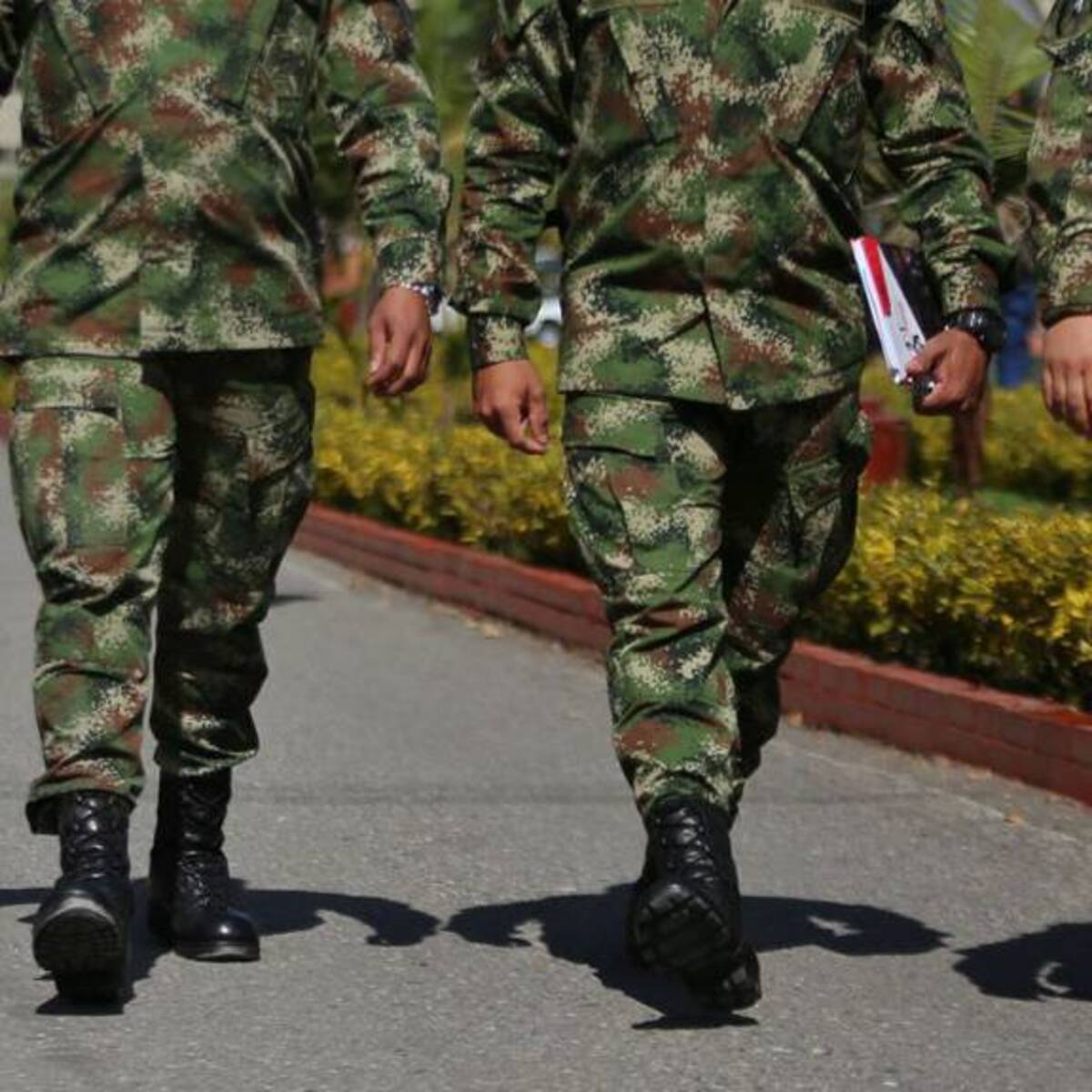 Salen de Inteligencia del Ejército tres coroneles