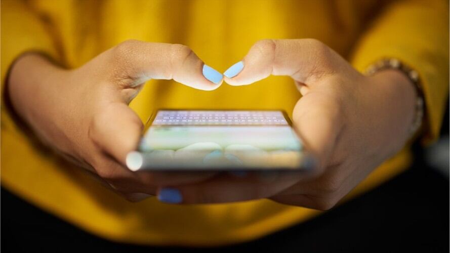 Nuestros teléfonos tienen hasta 25 sensores silenciosos. Foto: Getty Images