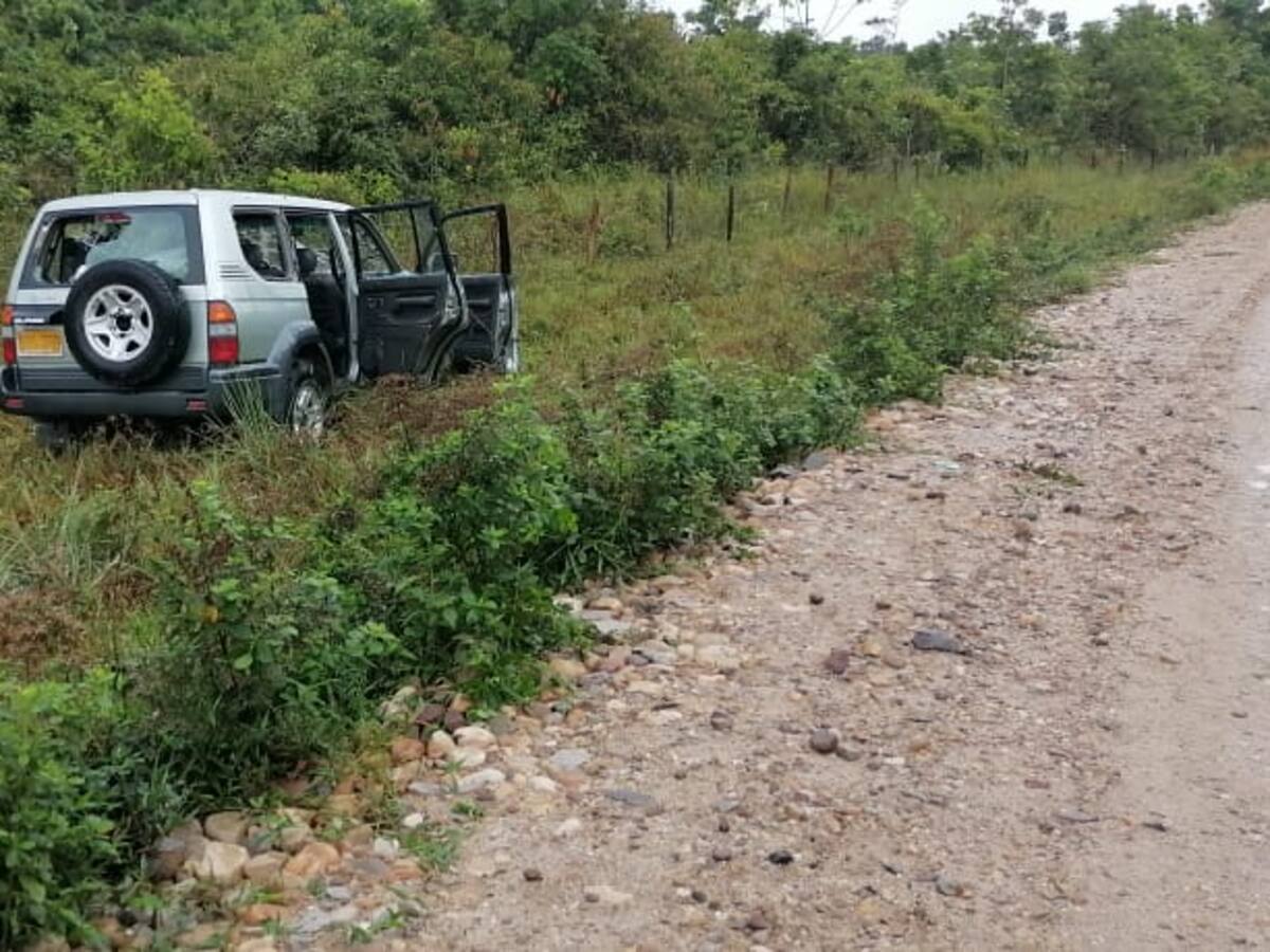 Campesinos tuvieron que trasladar cuerpos de masacre en Arauca tras 19 horas de esperar a las autoridades, revela personero