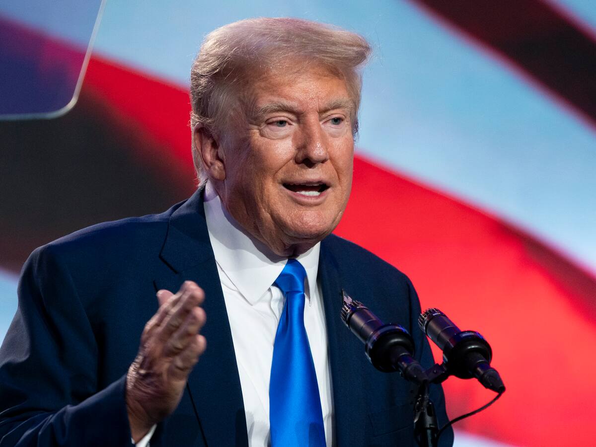 Trump considera comparecer este lunes en el juicio civil en su contra en Nueva York