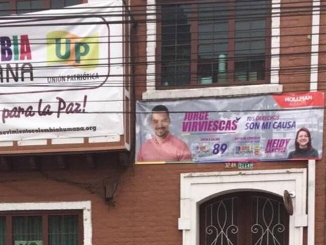 Becerra señaló que a la media noche del 10 de octubre, desconocidos dispararon siete veces contra la sede blindada . Foto: Cortesía.