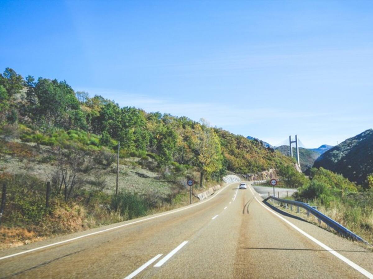 Autoridades trabajan para restablecer movilidad en la vía Los Curos - Málaga, Santander