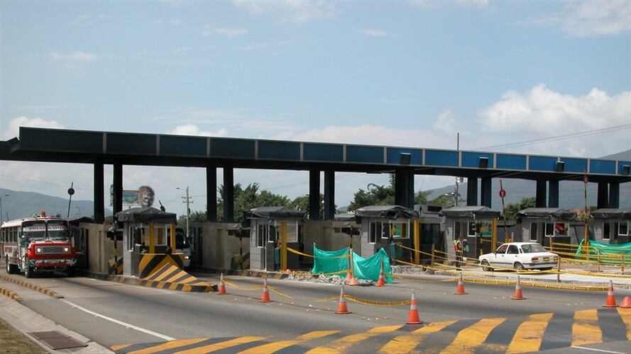 Obras en vía Bogotá Girardot. Foto: Colprensa