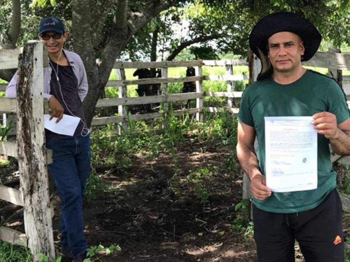 Restituidos predios a familias víctimas del paramilitarismo en el Magdalena