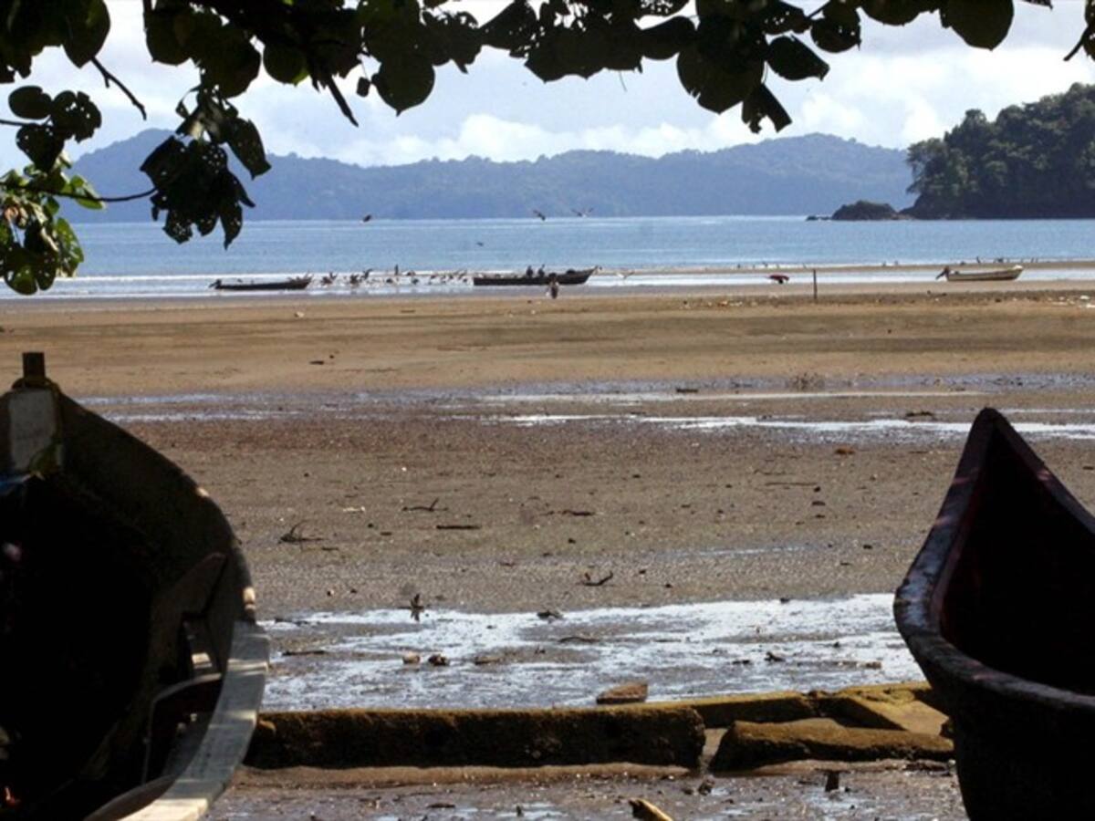 Denuncian que Playa Blanca está en crisis por falta de presencia de las autoridades