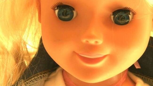 ¿Una muñeca interactiva o un dispositivo de espionaje? La pregunta está sobre la mesa.. Foto: BBC Mundo