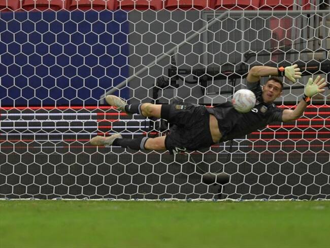 Indignación en redes con arquero de Argentina por mensajes contra jugadores de Colombia. Foto: Getty Images