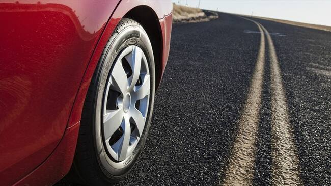 Habitantes de La Calera en Cundinamarca denuncian que el alcalde Jorge Cenen pidió 300 millones de pesos al Concejo del municipio para la compra de una camioneta. Foto: Getty Images / MINT IMAGES