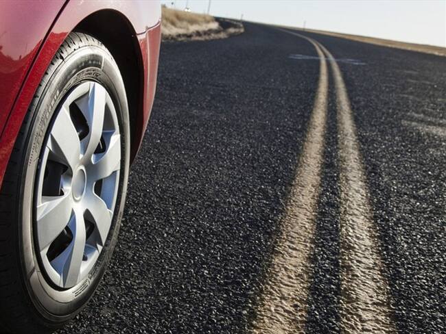 Habitantes de La Calera en Cundinamarca denuncian que el alcalde Jorge Cenen pidió 300 millones de pesos al Concejo del municipio para la compra de una camioneta. Foto: Getty Images / MINT IMAGES