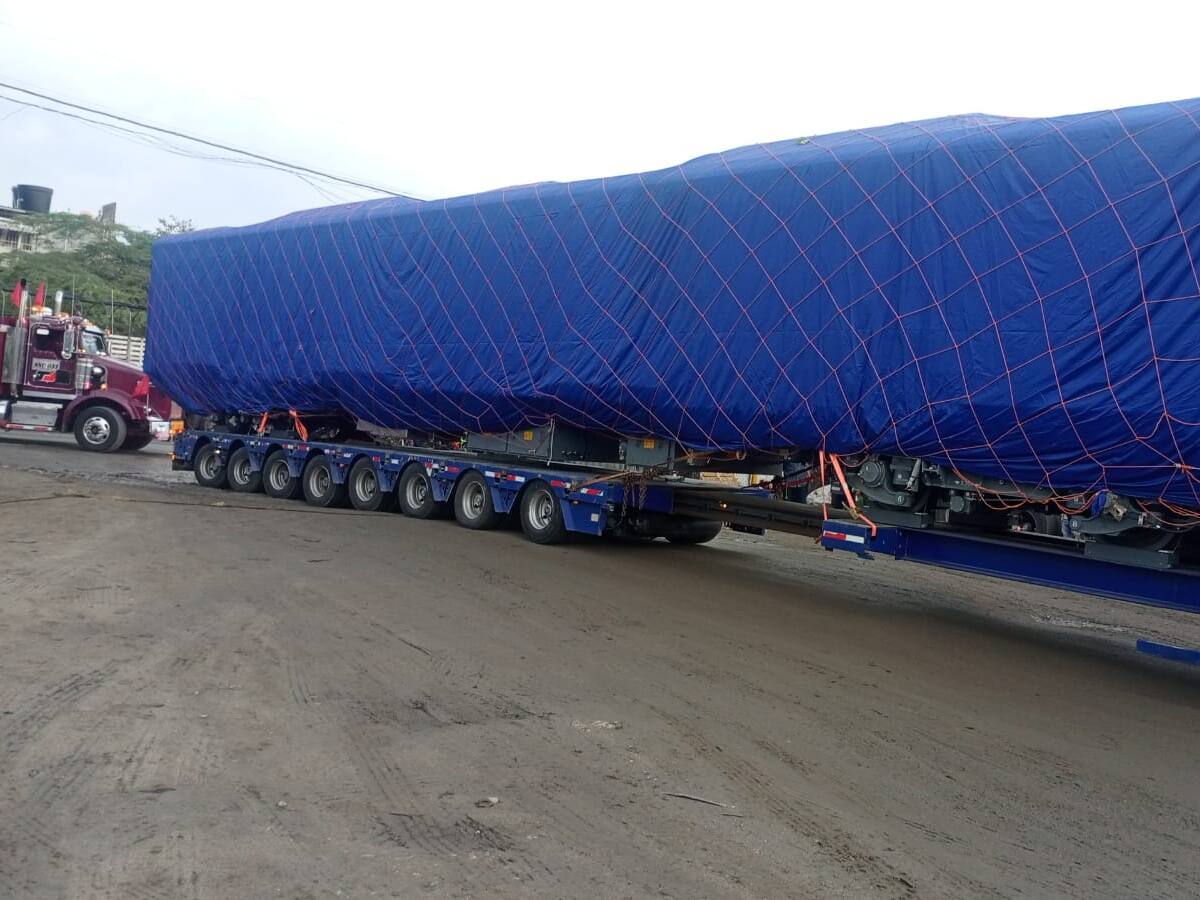 Vagones del metro de Bogotá continúan su recorrido por las carreteras de Colombia