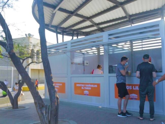 Vendedores en la bahía de Santa Marta preocupados por la baja en sus ventas