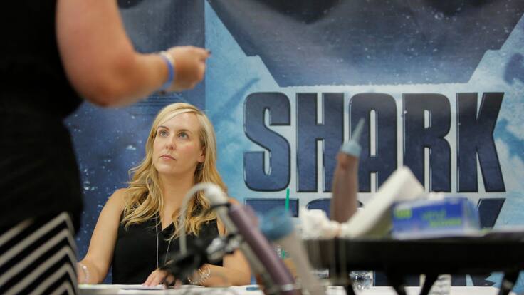 El colombiano Camilo García conquistó a jurados de ‘Shark Tank’ con ‘CubiQ’