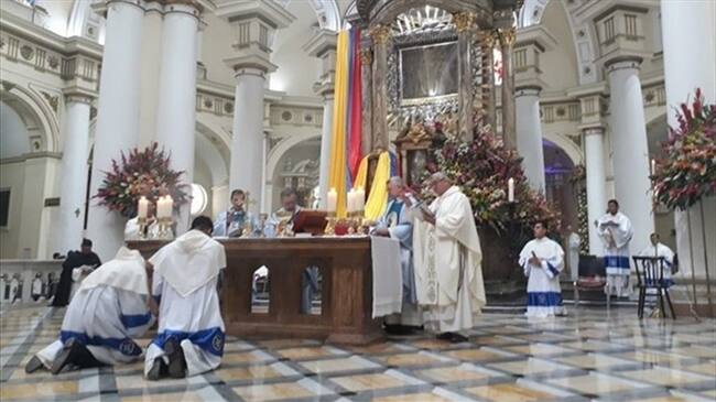 Pidió a los colombianos unirse para orar por la paz de Colombia. . Foto: La W