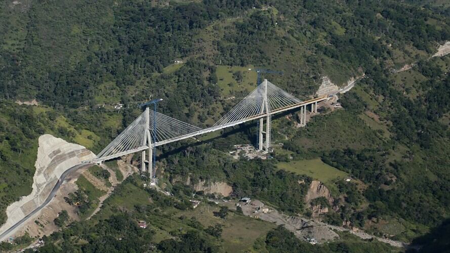 El Fondo de Adaptación tiene dos tribunales de arbitramento por el puente Hisgaura, convocados por la constructora de la obra que es Sacyr. Foto: Colprensa / SOFÍA TOSCANO