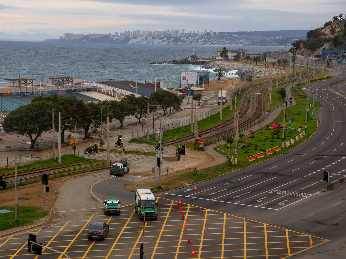Chile evacuó a más de un millón de personas de su costa por alerta de tsunami