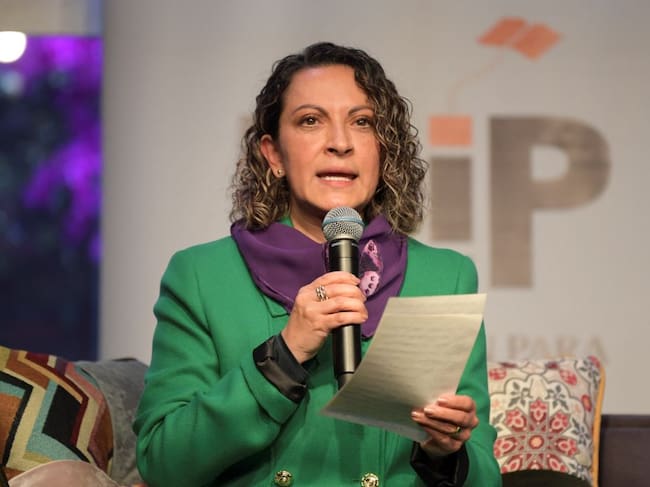 Colombian journalist Jineth Bedoya delivers a press conference in Bogota, on October 19, 2021. - The Inter-American Court of Human Rights (IACtHR) ruled on Monday that the Colombian state bears responsibility for the kidnapping and torture of journalist Jineth Bedoya at the hands of far-right paramilitaries in 2000. (Photo by Raul ARBOLEDA / AFP) (Photo by RAUL ARBOLEDA/AFP via Getty Images)