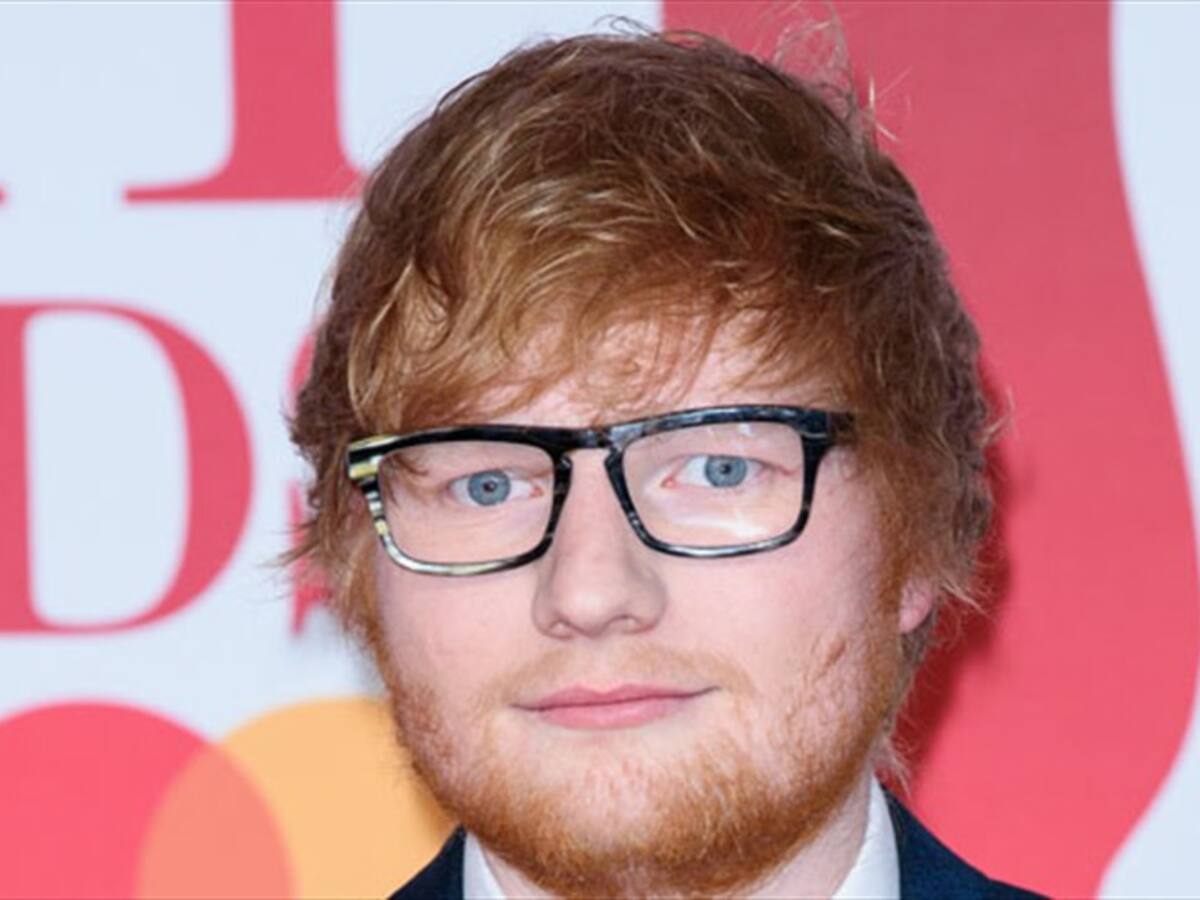 Ed Sheeran cambia las 'after parties' de los Brits por una cena en casa con su prometida