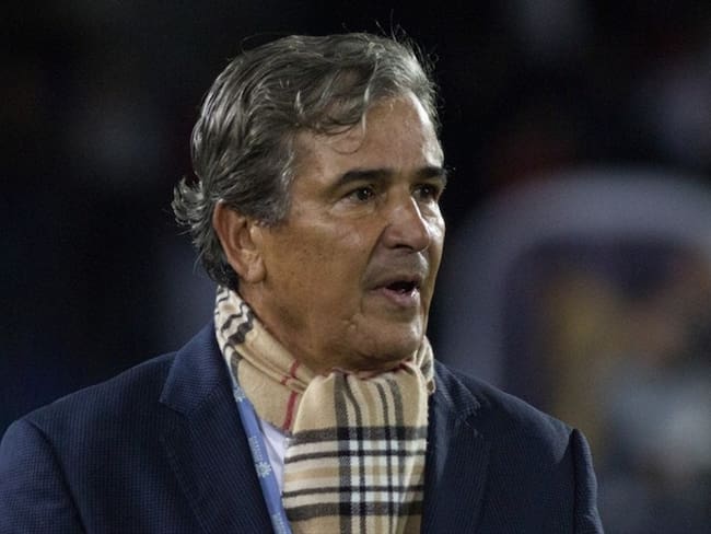 Jorge Luis Pinto dejó de ser DT de Emitaros Árabes. Foto: Daniel Garzon Herazo/NurPhoto via Getty Images