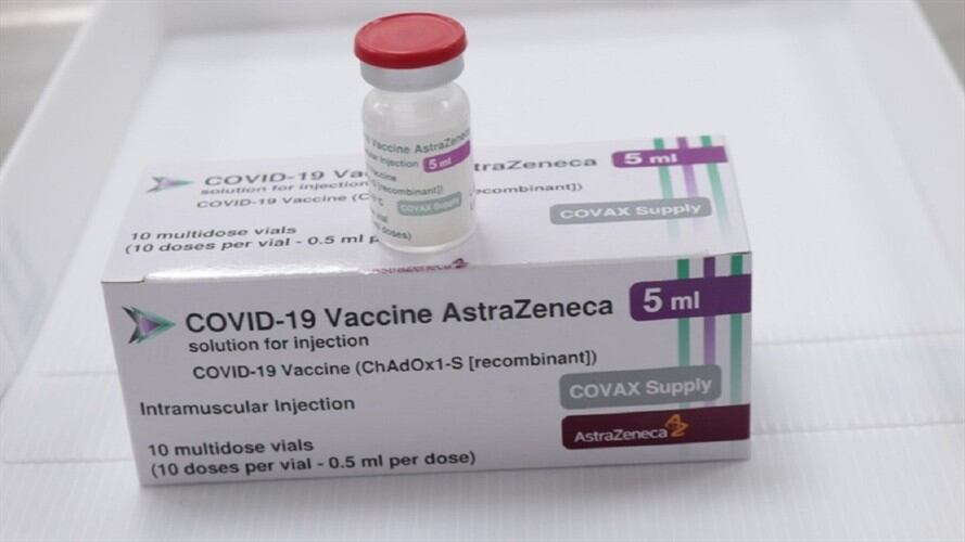 Vacuna AztraZeneca. Foto: Enviada desde prensa de la Territorial de Salud de Caldas.