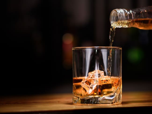 Imagen de referencia de alcohol.