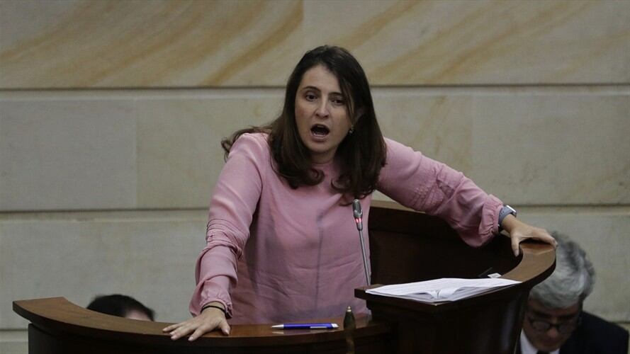 Hija de Paloma Valencia la hizo "quedar como un zapato" en entrevista sobre castigo físico. Foto: Colprensa